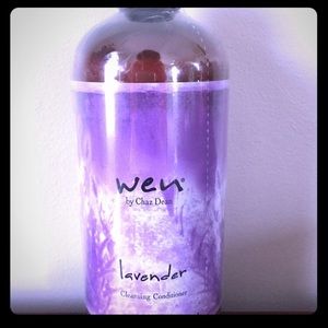 Wen Lavender Cleansing Conditioner.